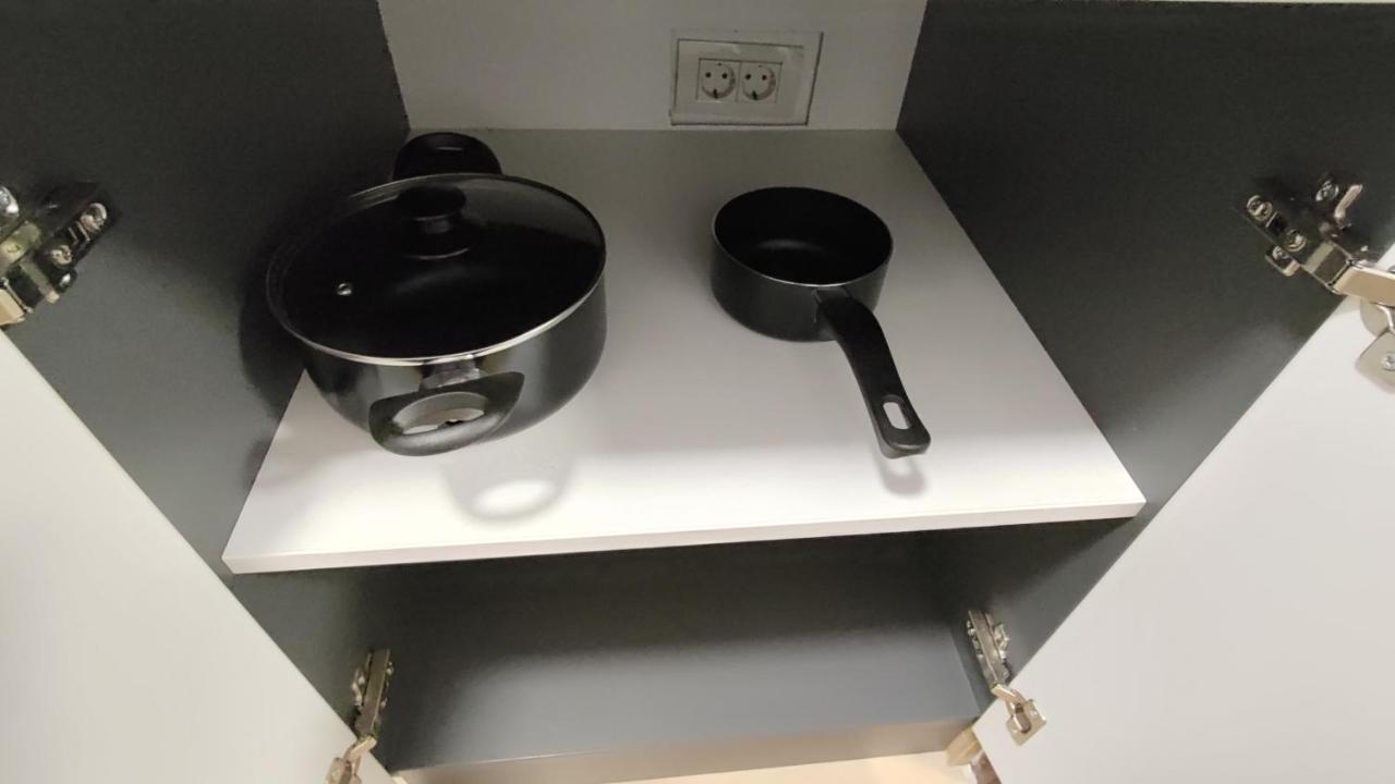 Apartament Garsoniera 30Mp Chrysflatty1 - Free Netflix Arad Zewnętrze zdjęcie